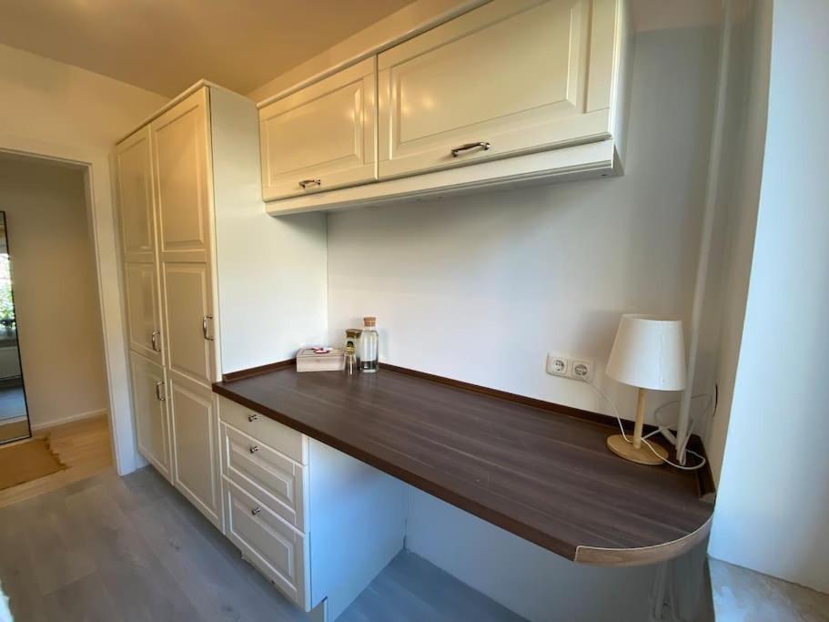 Country Style Apartment With Balcony Near Fair Hannover Exteriör bild